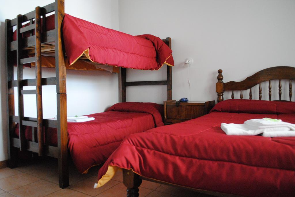 Hotel Romi Colónia do Sacramento Quarto foto
